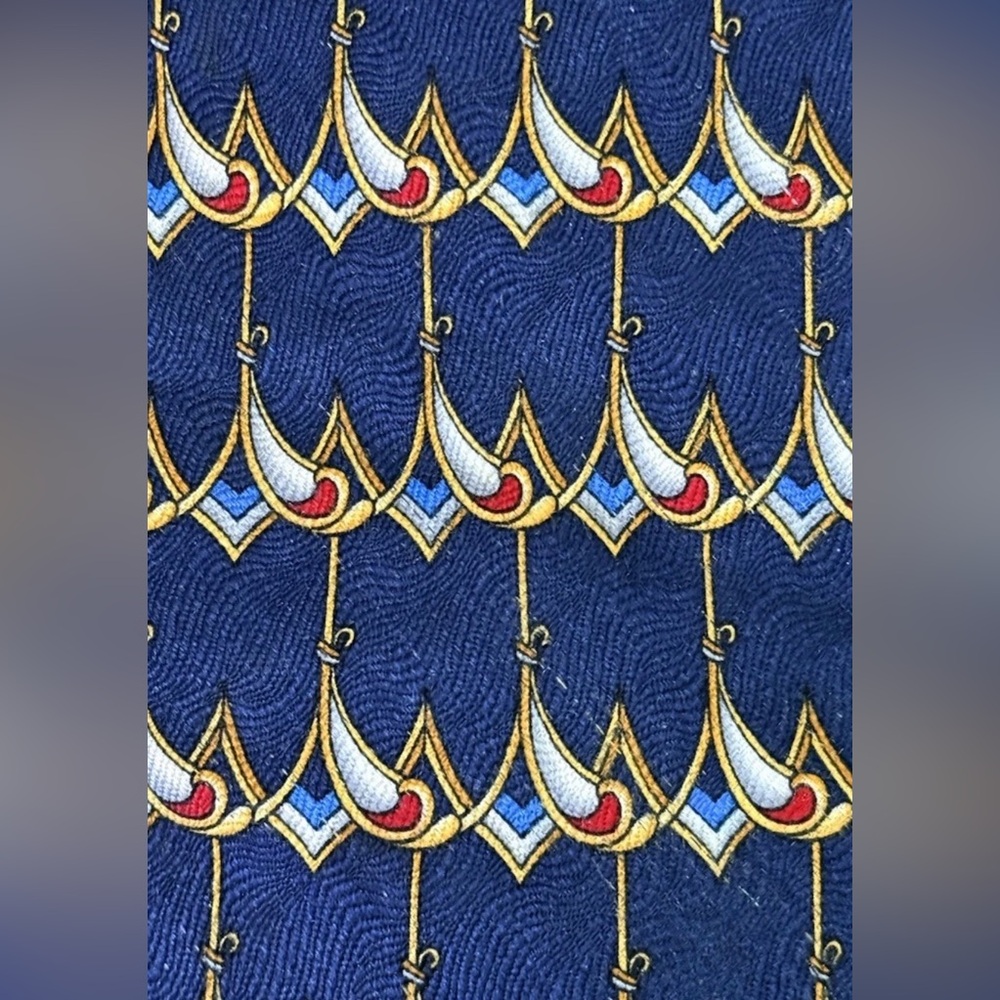 Christian Dior Cravate Silk Necktie Navy Blue Geometric Scallop Made Canada - Picture 3 of 7